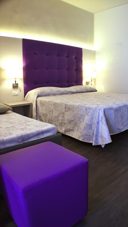 Hotel Sara Каорле Номер фото